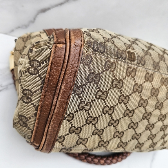 GUCCI Vintage Bella Canvas Hobo Bag With Leather Trim & Braided Strap - Picture 8 of 16